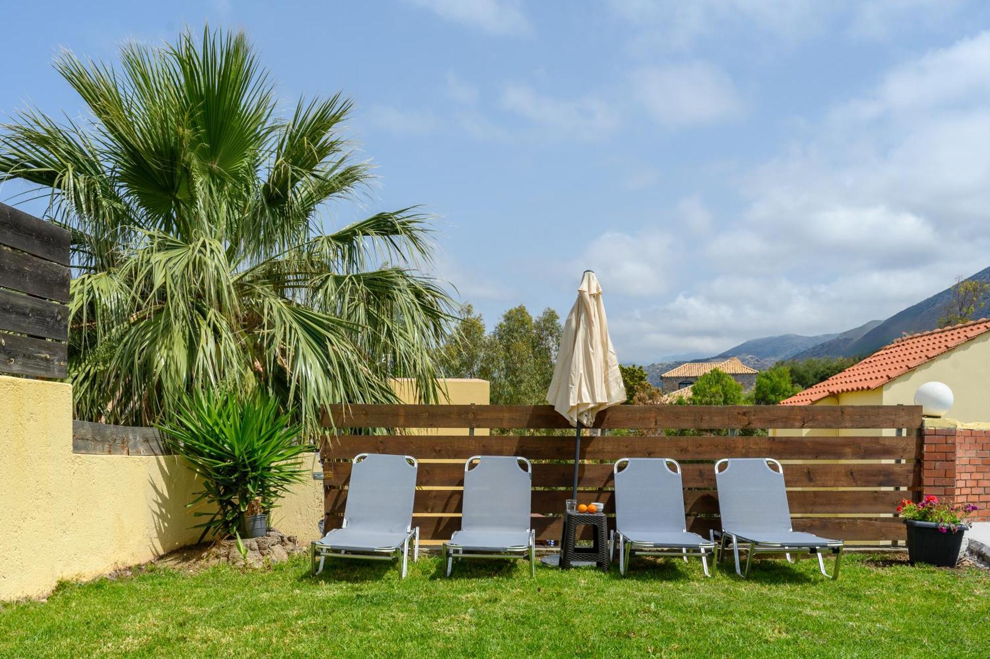 Renia'S Villas Hersonissos  Exterior photo